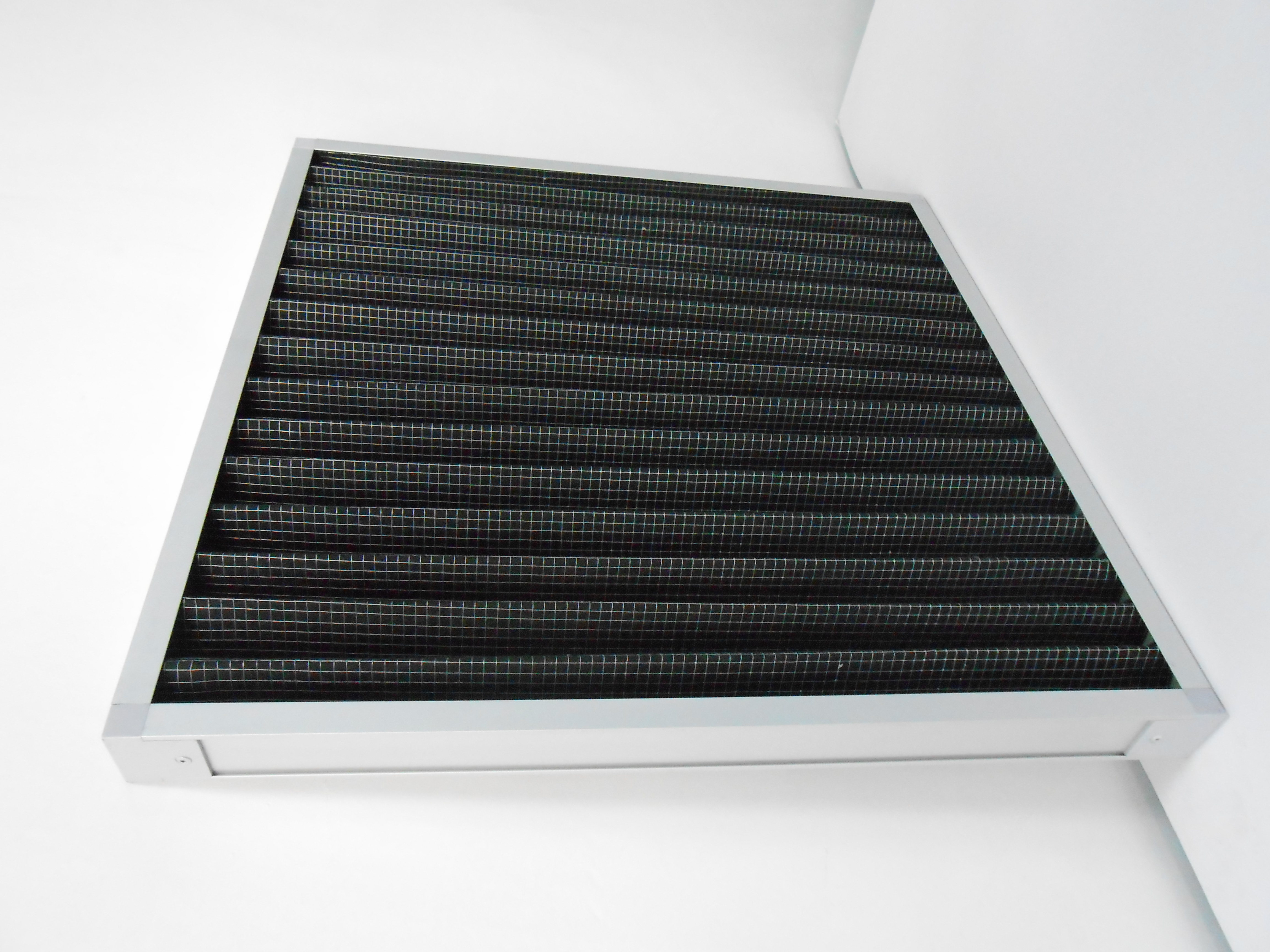 3.4 Coarse Efficiency Activated Carbon Air Filter