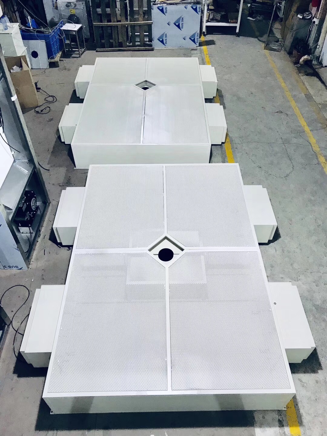 4.6 Air Supply Ceiling